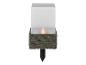 Solar lamp met vlameffect en rotan basis voor de tuin