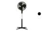 Zwarte staande ventilator: efficiënte koeling voor thuis.