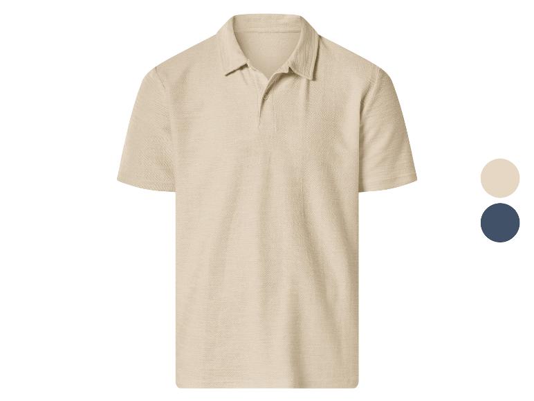 Beige poloshirt met korte mouwen en knopen, met beige en marineblauwe kleurstalen.