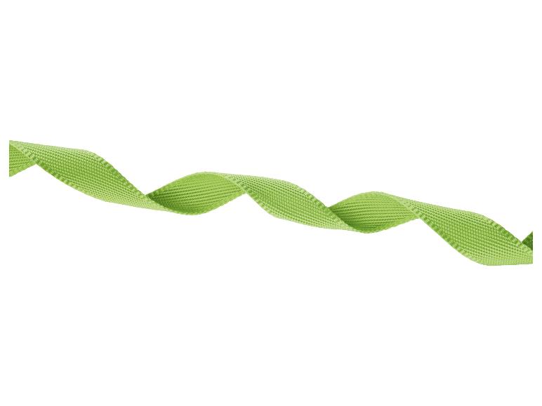 Een golvend groen lint op een witte achtergrond.