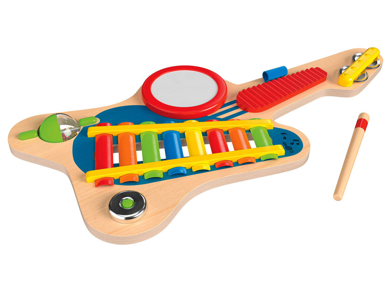 Een houten speelgoedgitaar met xylofoon, drums en andere instrumenten.