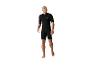 Man in een zwart Rip Curl shorty wetsuit.