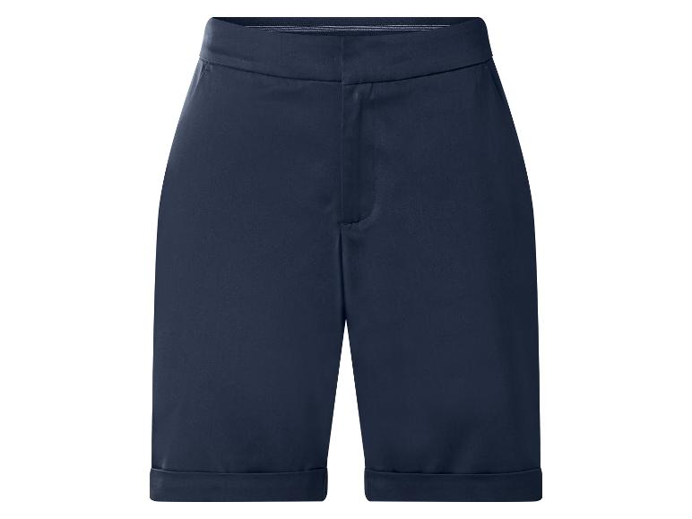 Short femme bleu marine avec ourlets retroussés.