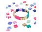 Un bracelet coloré avec des maillons détachés