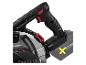 Draadloze cirkelzaag: detail van de handgreep en het accusysteem.