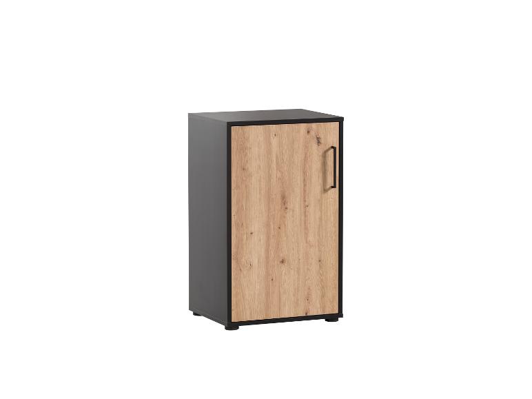 Armoire haute étroite avec porte en bois clair et structure gris foncé.