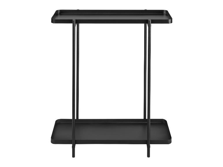 Zwarte bijzettafel met twee niveaus en metalen frame.