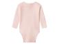 Lichtroze baby romper met lange mouwen, achteraanzicht.