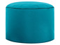 Een turquoise ronde poef voor binnen of buiten.