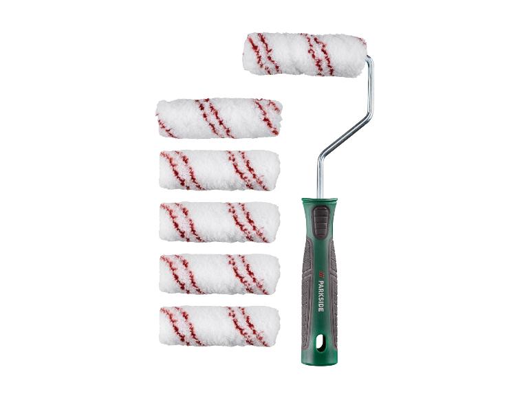 Parkside verfroller set met zes witte en rode rollerhoezen.