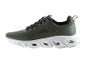 Olijfgroene sportschoenen.
