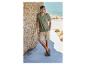 Chemise à manches courtes et shorts kaki pour homme, style décontracté.