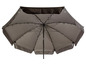 Een grijze parasol met geïntegreerde lichtsnoer.