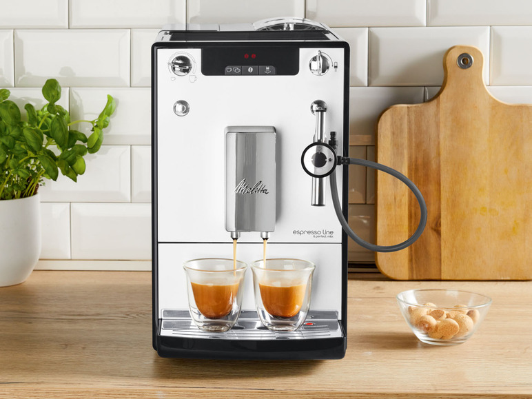 Ga naar volledige schermweergave: Melitta Volautomatische koffiemachine Espresso Line Perfect Milk E957-213, 1450 W - afbeelding 2