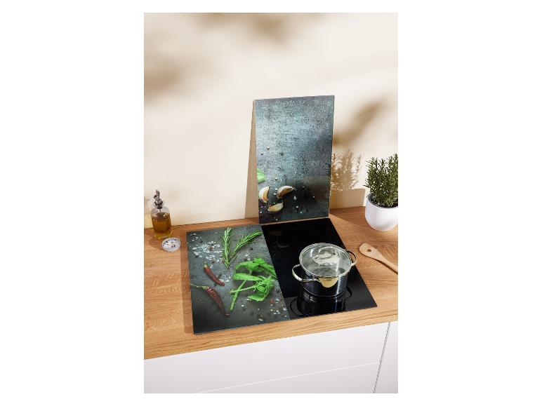 Protection de plaque de cuisson en verre avec imprimé culinaire.
