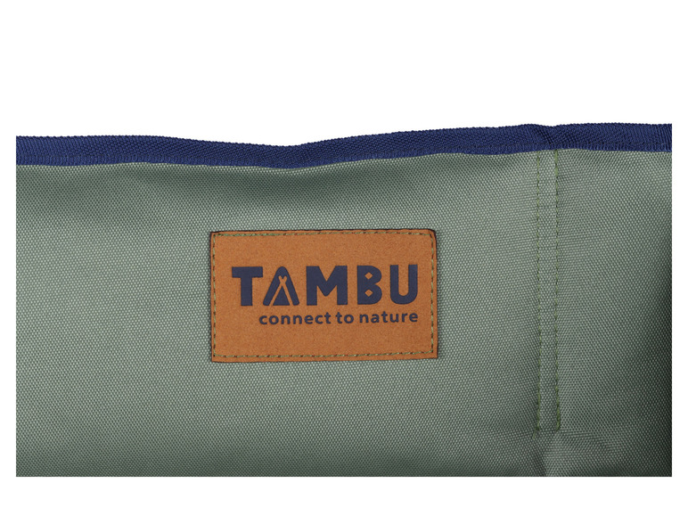 Een detail van een groen Tambu product met een blauwe rand.
