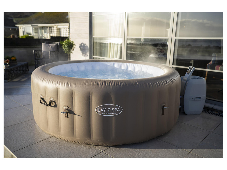 Aller en mode plein écran Bestway Whirlpool gonflable LAY-Z SPA Palm Springs, pour 6 personnes, Ø 196 x 71 cm - Photo 3