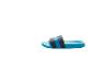 Blauwe slippers met twee donkerblauwe strepen op de band.