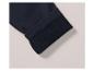 Deel van een donkerblauwe broek met fleece voering.