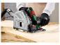 Scie circulaire Parkside utilisée pour couper du bois.
