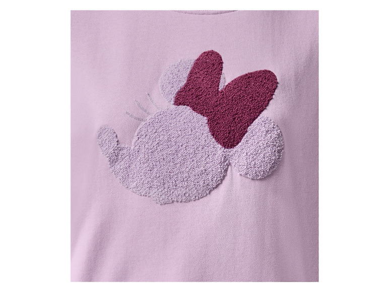 Lila paarse trui met Mickey Mouse-applicatie.