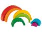 Houten regenboogvormige blokken, educatief speelgoed voor kinderen.