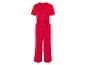 Rode jumpsuit met knopen en riem.