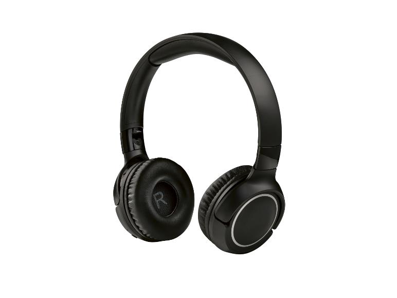 Zwarte over-ear koptelefoon met de letter R op de linkeroorschelp.