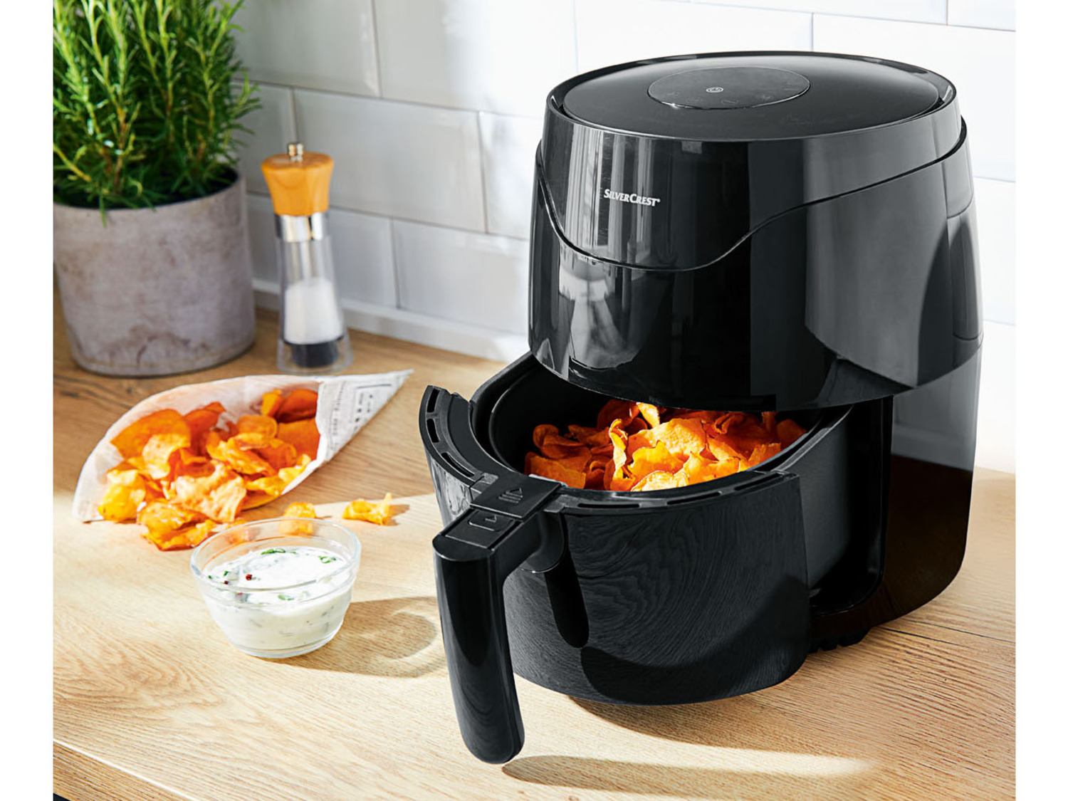 Friteuse à Air Chaud (où AirFryer) Silvercrest –