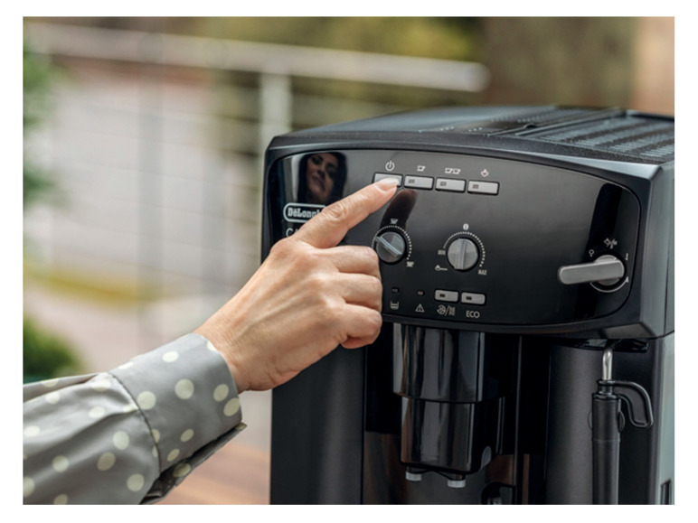 Aller en mode plein écran Delonghi Machine à café automatique ESAM2900B - Photo 6