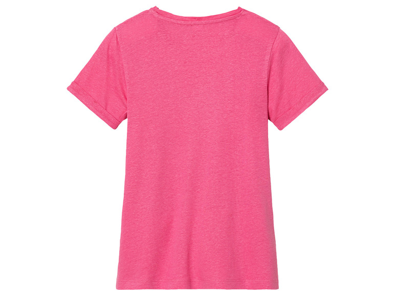 Een roze T-shirt met korte mouwen.
