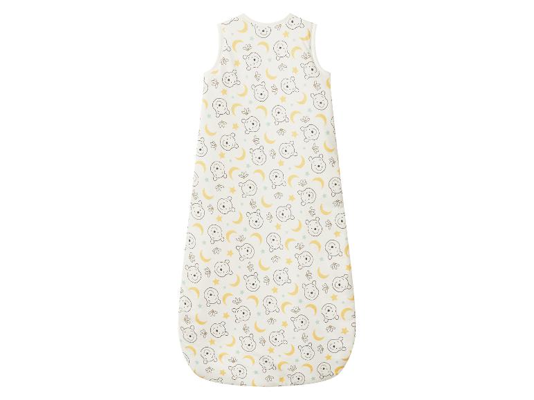 Babyslaapzak met Winnie de Poeh, manen en sterrenpatroon.
