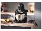 Robot de cuisine premium SILVERCREST® SKMB 1000 A1 avec bol et accessoires dans la cuisine.