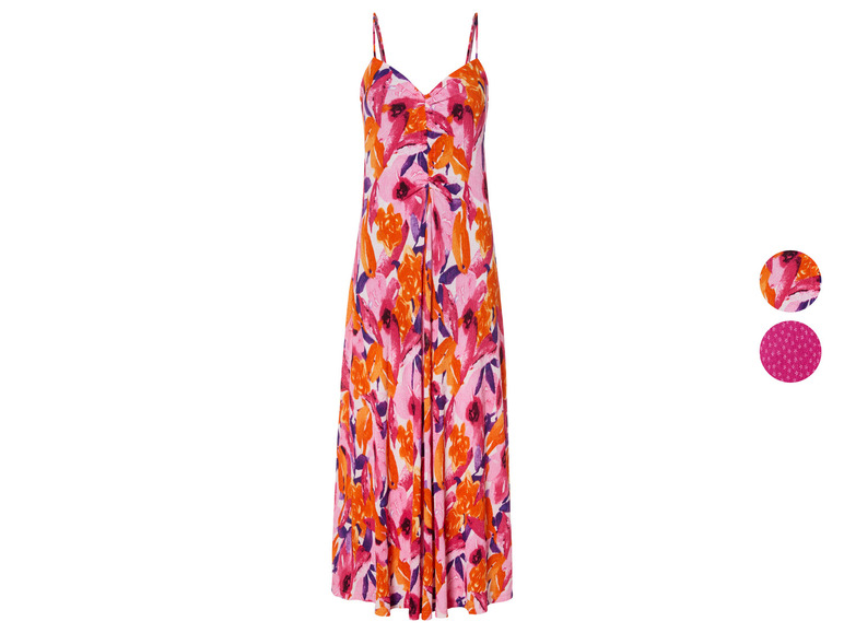 Een roze maxi jurk met bloemenprint.