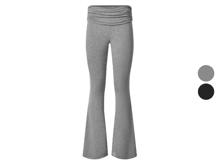 Grijze flared broek met gerimpelde tailleband, ook verkrijgbaar in zwart.