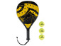 Une raquette de paddle noire Crivit avec trois balles jaunes.