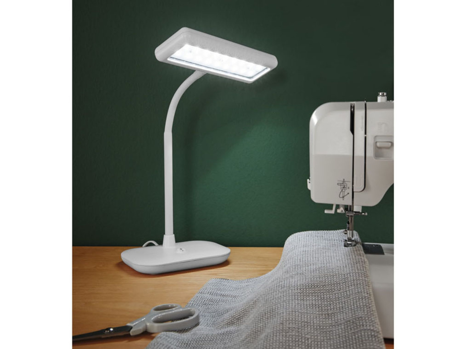 Lampe LED flexible machine a coudre