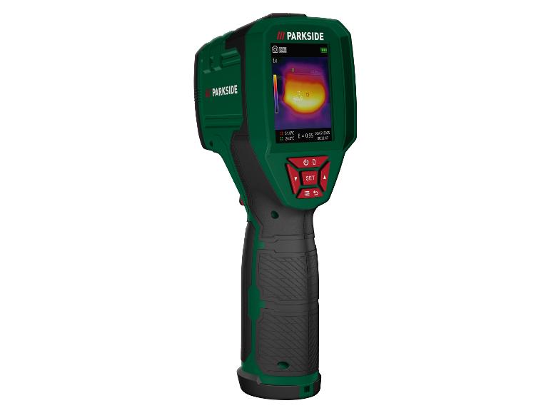 Handheld thermische camera met een scherm dat een thermisch beeld en temperatuurgegevens toont.