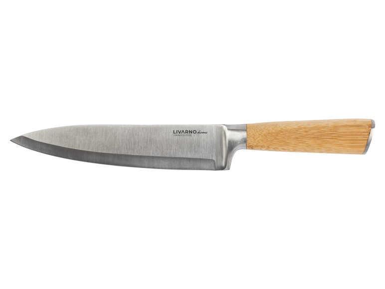 Een Livarno Home koksmes met een houten handvat.