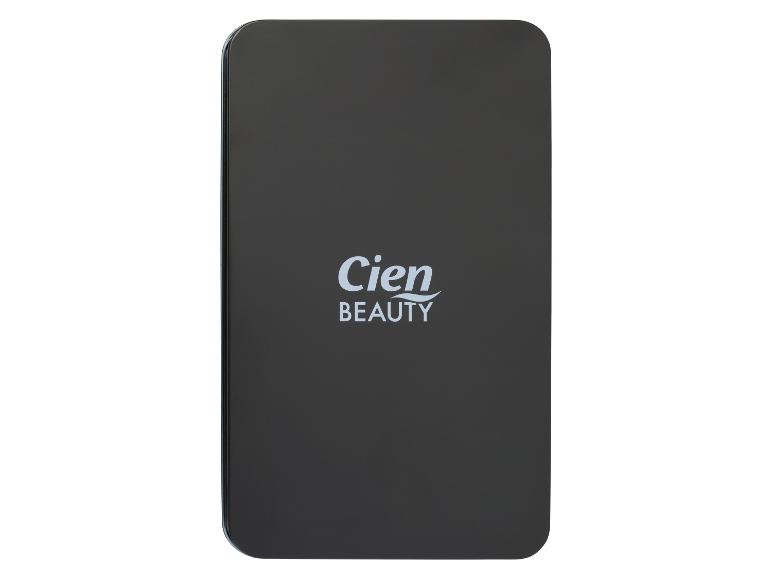 Un emballage noir de produits Cien Beauty.