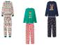 Trois ensembles de pyjamas de Noël, incluant des motifs fair isle, elfe et renne.