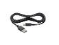 Zwarte USB-A naar USB-C kabel, opgerold in een achtvorm.