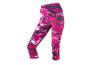 Dames 3/4 legging met gemarmerd patroon in roze, zwart en wit.