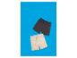 Deux shorts pour enfants gris foncé et beiges sur fond bleu.