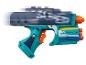 Blauw en turquoise speelgoedpistool met oranje pijlen, in beweging.