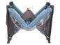 Lit de voyage pliable gris et bleu pour bébé, partiellement plié.