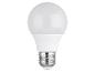 Een witte LED-lamp met een zilveren metalen voet, op een witte achtergrond.