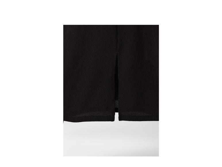 Robe noire, détail de la fente.