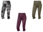 Drie capri leggings: een met bloemenprint, een met strepen en een effen groene.