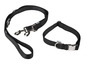 Een zwarte hondenriem en halsband van Zoo-fari.